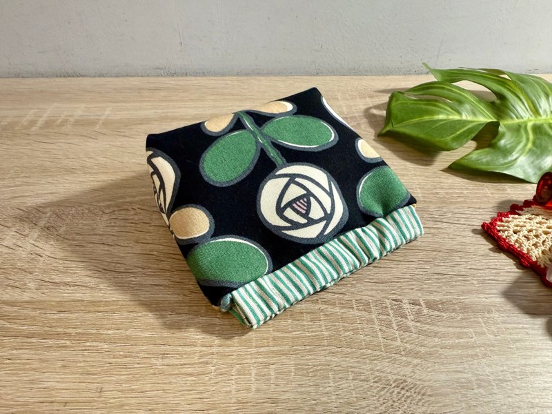 【现货】暮森玫瑰系列/幽绿花语 12 厘米手作弹片袋 - 化妆包/杂物包 - 棉．麻 