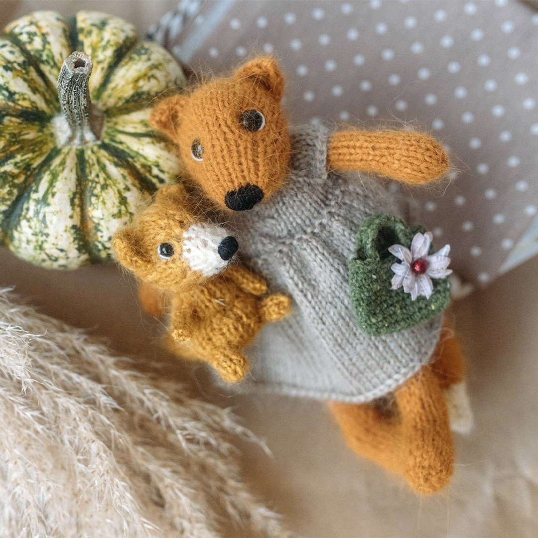 装扮狐狸针织图案。 Amigurumi 狐狸和可拆卸衣服的基本套装。 - 手工艺教程/工具书 - 其他材质 