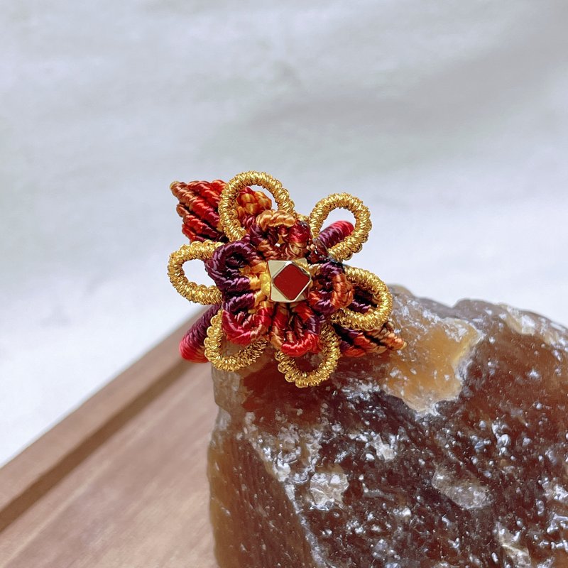 重华手工编织花叶戒指 - 戒指 - 其他人造纤维 红色