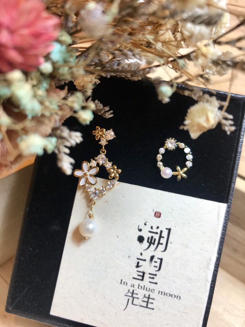 花语。极细手工。珐琅。不对称珍珠耳环 - 耳环/耳夹 - 珍珠 金色