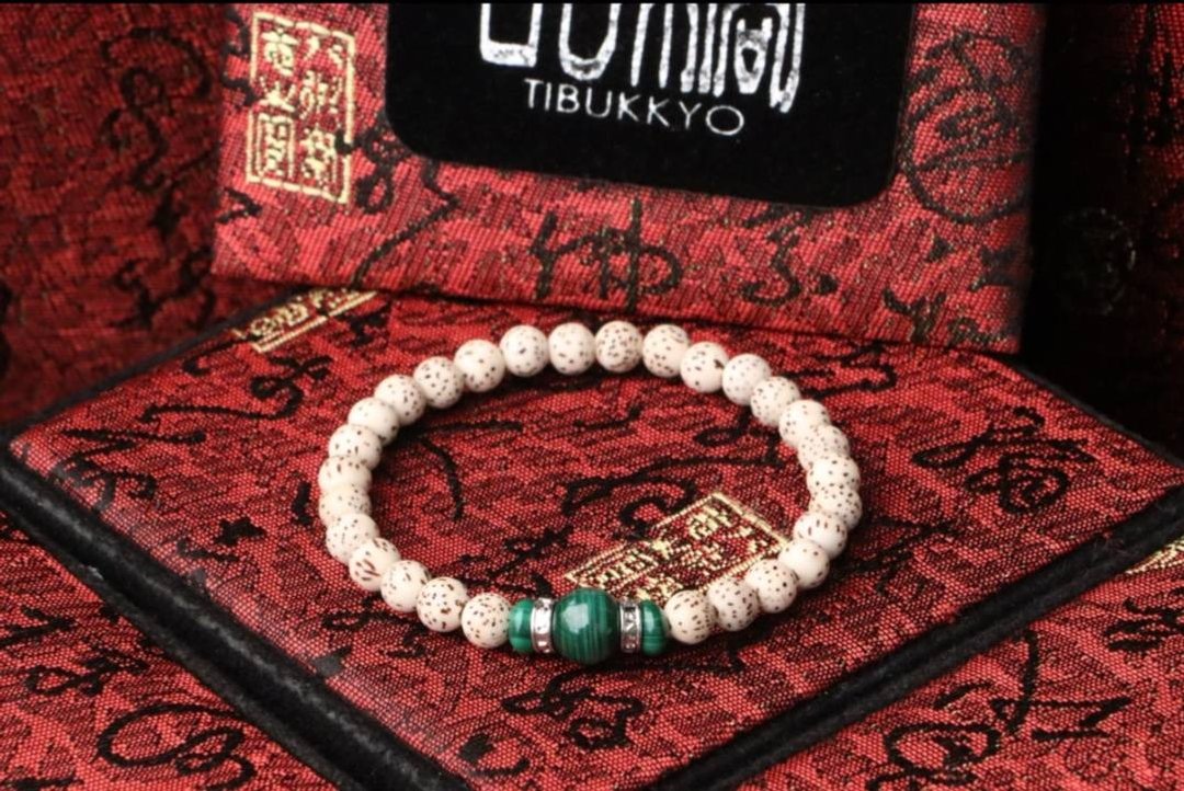 星月菩提子 6mm 孔雀石隔珠 手珠 佛珠念珠 定制化设计 菩提子 - 手链/手环 - 植物．花 