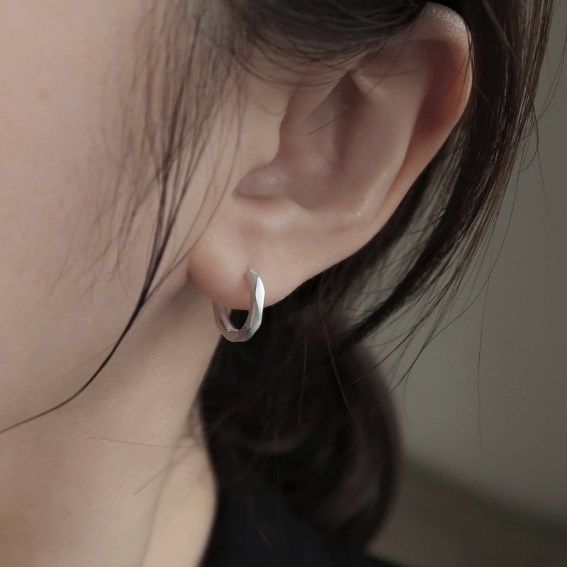 925纯银 斜切钻面 亮雾面 易扣 耳环 耳夹  一对  免费送礼包装 - 耳环/耳夹 - 纯银 灰色