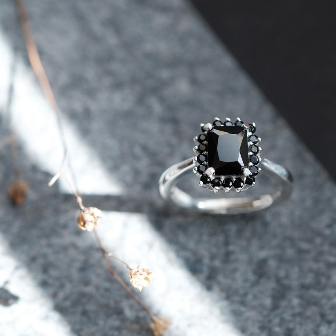 Sapphire antique style ring Silver 925 - 戒指 - 其他金属 黑色