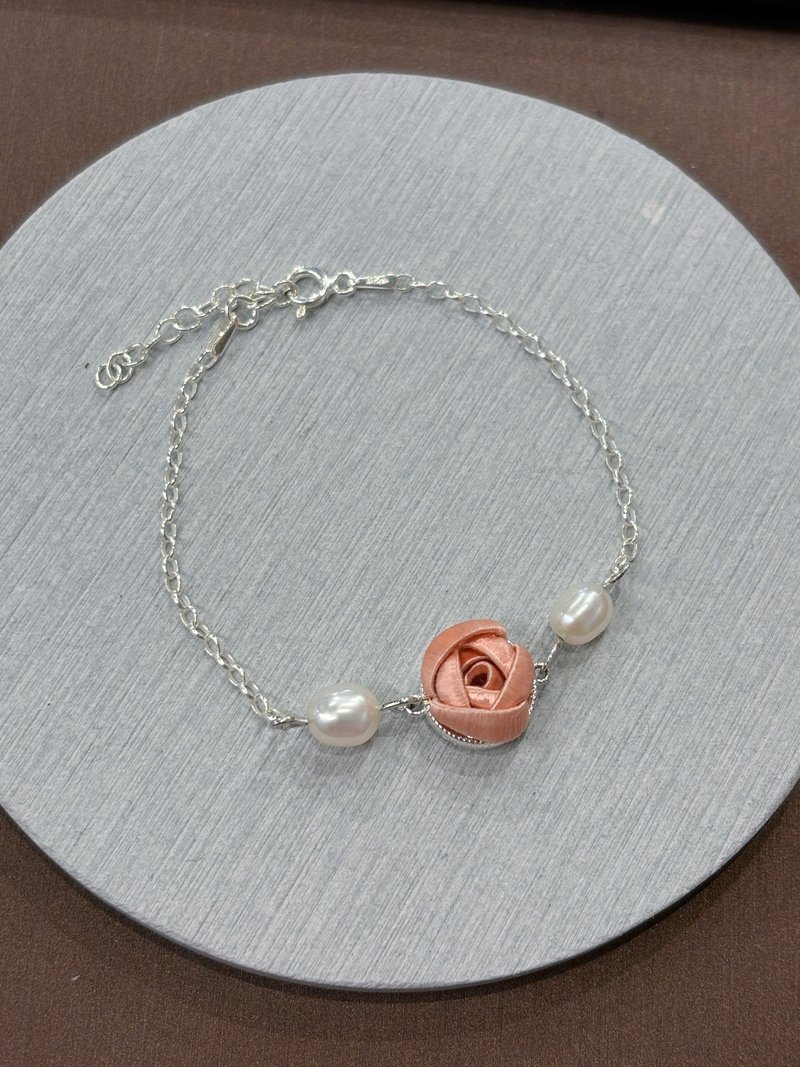 Re-Re蚕丝金工—双珍珠手链 - 手链/手环 - 丝．绢 红色