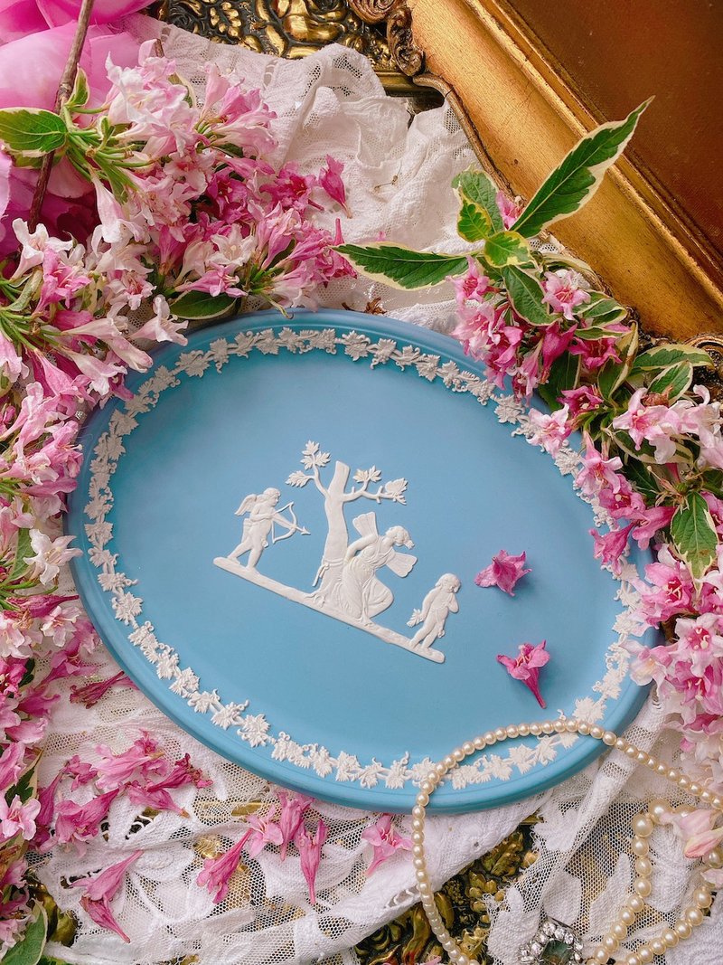 英国骨瓷Wedgwood jasper 蓝色碧玉浮雕爱神丘比特托盘 饰品盘 - 托盘/砧板 - 瓷 蓝色