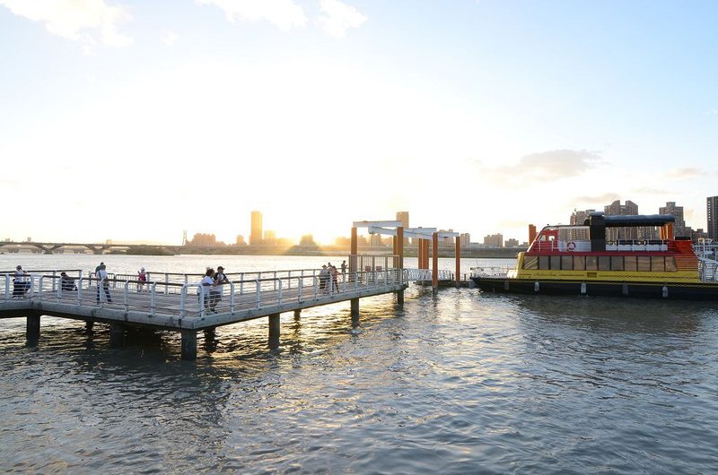 走踏蓝色公路・大稻埕与淡水原来这么近 - 深度旅游 - 其他材质 