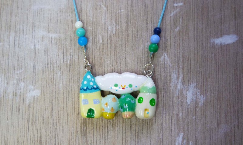 Smiling Cone 小屋森林风景吊咀项链 - 项链 - 粘土 