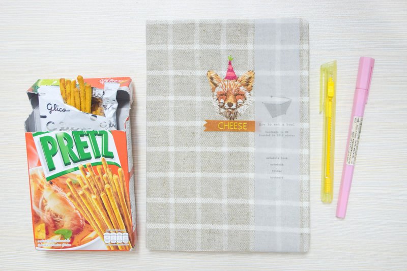 How to eat a bowl 手工布面本子 /定制刺绣封面样本-小狐狸/ - 笔记本/手帐 - 棉．麻 咖啡色