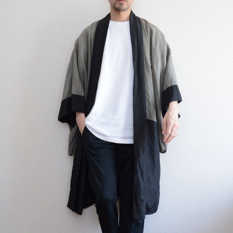 家族徽章长羽织黑色古董和服夹克日本复古昭和时代翻拍材料 - 男装外套 - 丝．绢 黑色