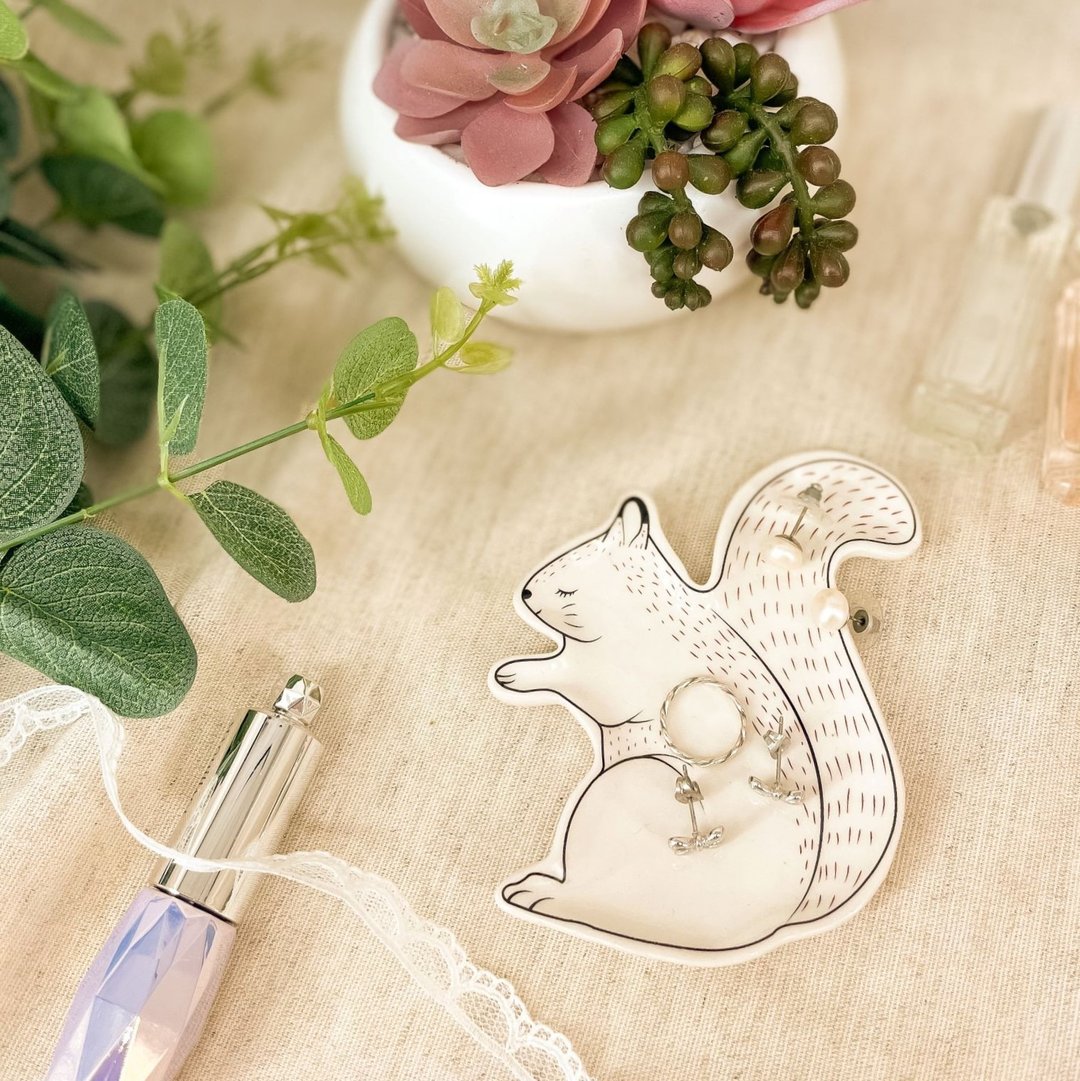 Sleepy Animal懒洋洋动物饰品盘【松鼠Squirrel】居家|布置|装饰| - 收纳用品 - 陶 白色