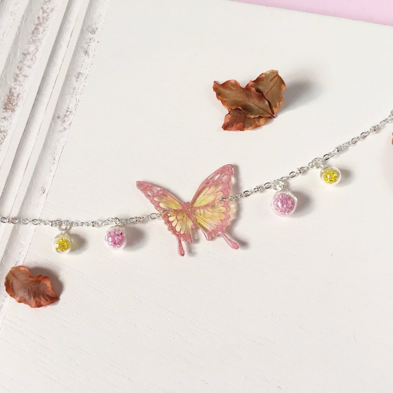 *Haku·Neko* 手绘粉红纹理黄色波浪纹燕尾蝶玻璃小球手链 手錬 礼物 - 手链/手环 - 玻璃 粉红色