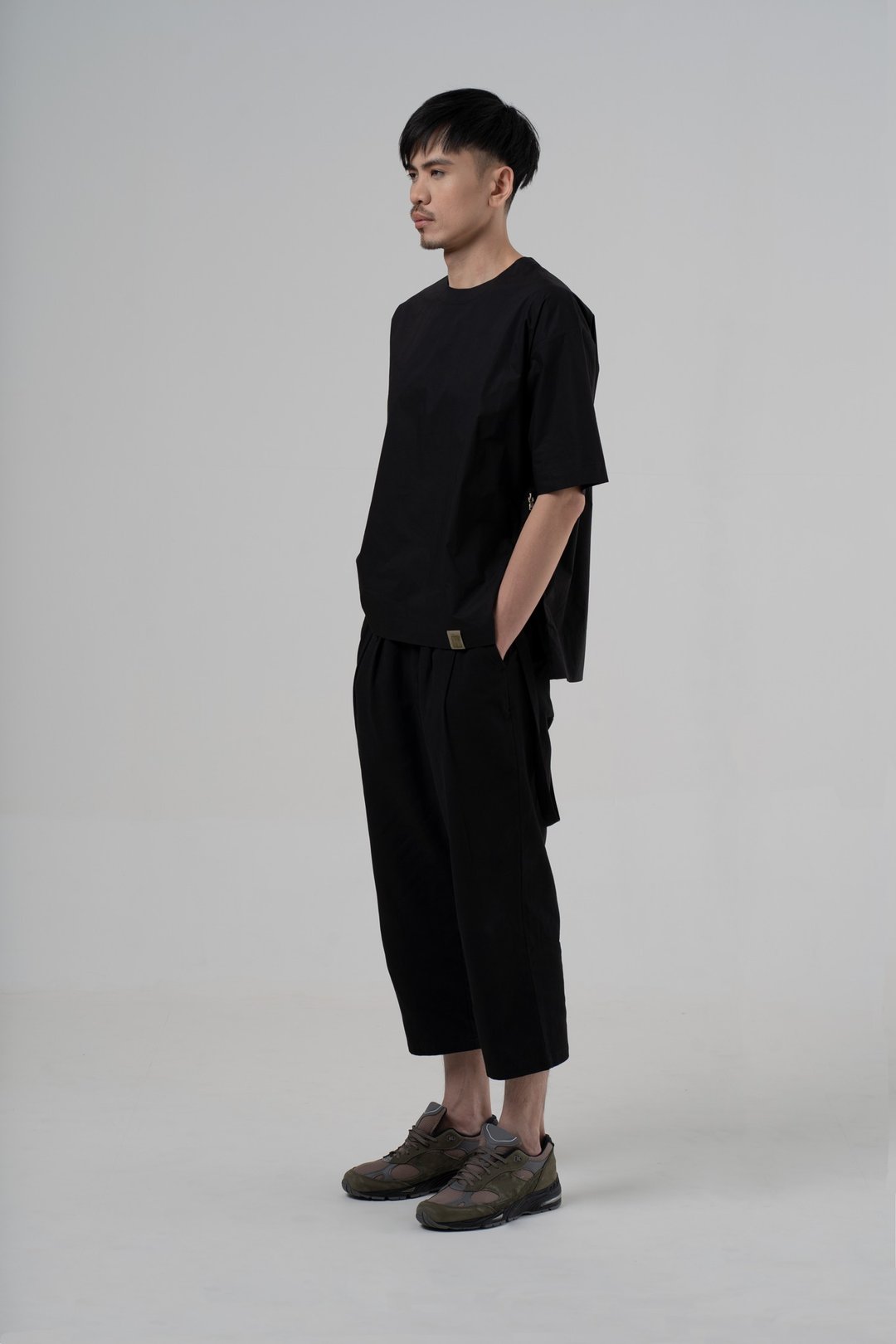 Craftsman's Basic Top - Black - 男装上衣/T 恤 - 棉．麻 黑色