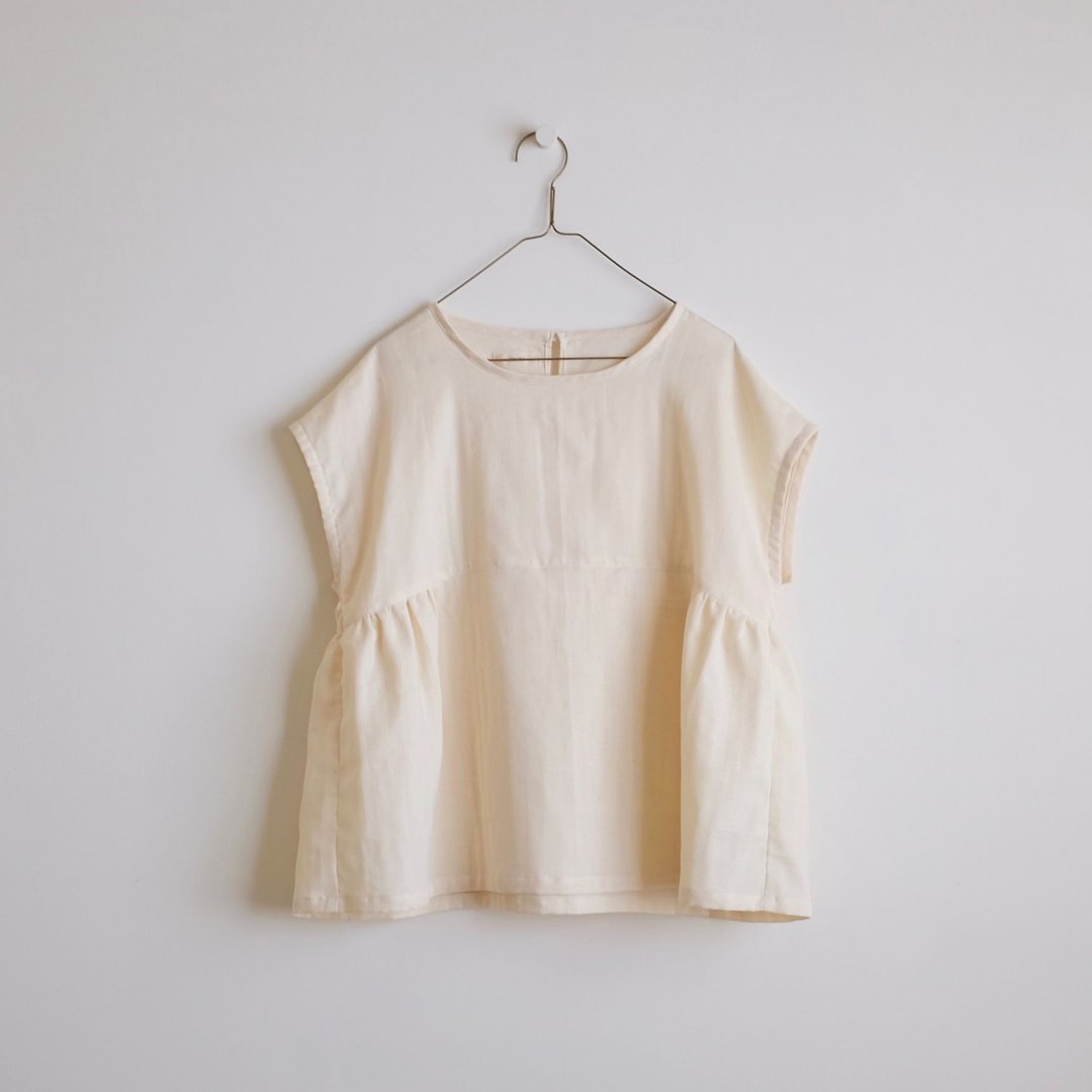 日常手作服 遇见夏日 奶油白法式袖宽罩衫 二重棉纱 - 女装上衣 - 棉 白色