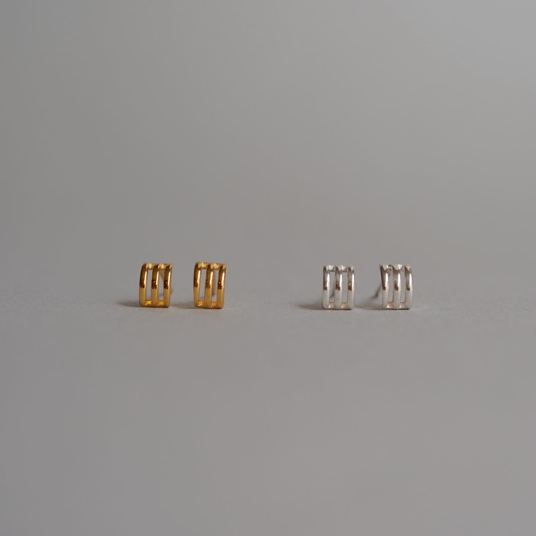 SV925 线条弧形耳环 - 耳环/耳夹 - 其他金属 多色