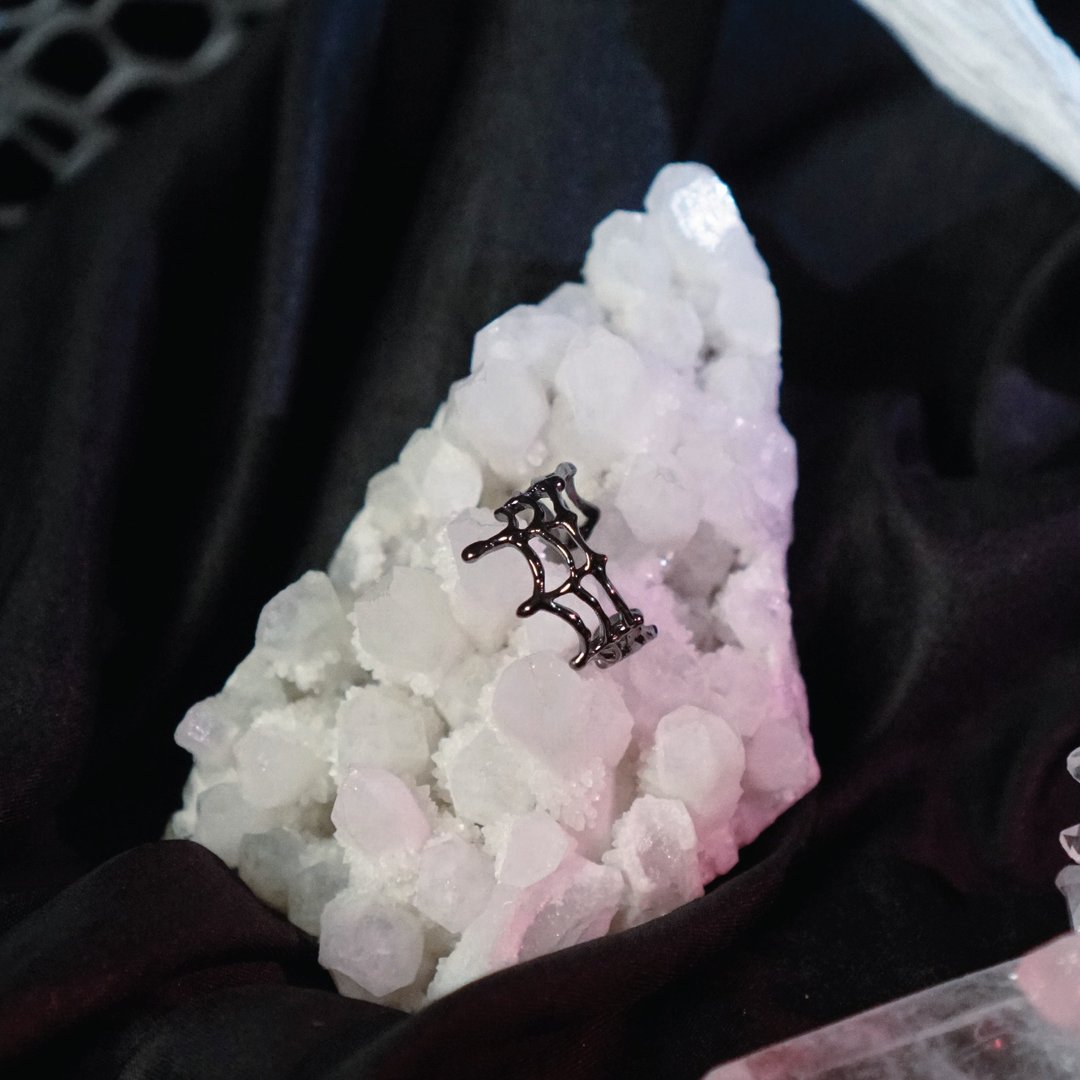 简约蜘蛛网戒指 - 戒指 - 半宝石 银色