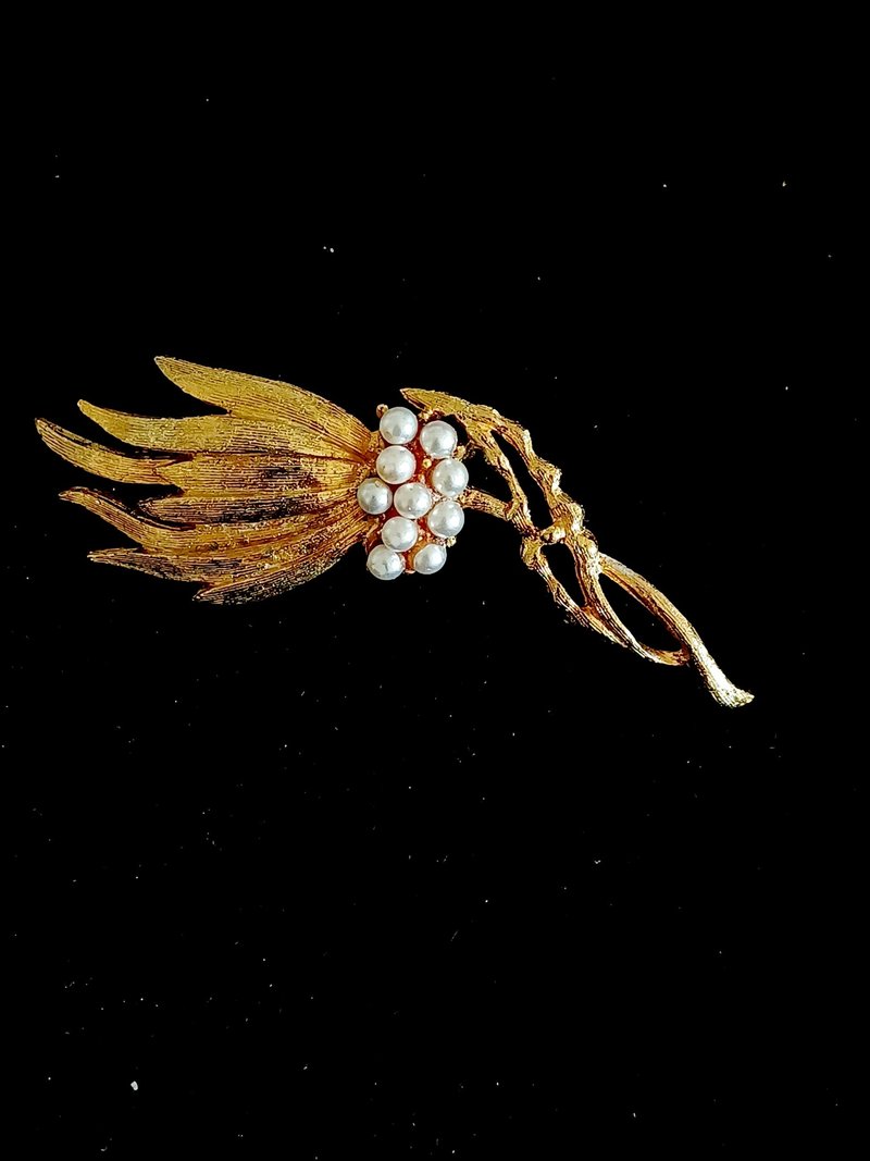 vintage jewelry 典雅金色珍珠羽翼枝叶 别针 - 胸针 - 其他金属 