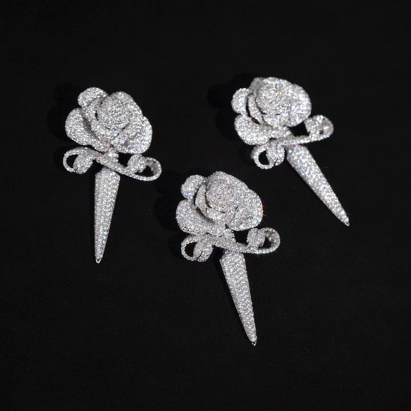 Wbj满镶嵌玫瑰剑 玫瑰花吊坠 - 项链 - 宝石 银色