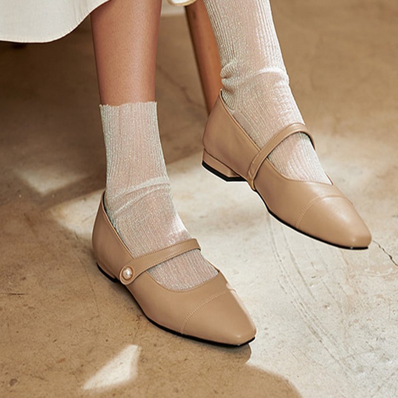 PRE-ORDER SPUR 瑪莉珍平底鞋 RA8008 BEIGE - 玛莉珍鞋 - 其他材质 