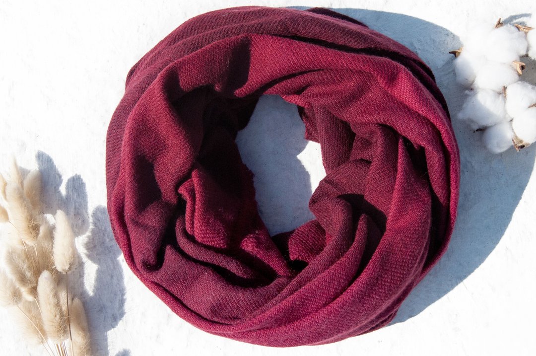 喀什米尔Cashmere/羊绒围巾/纯羊毛围巾披巾/戒指绒披肩-暗红渐层 - 围巾/披肩 - 羊毛 红色