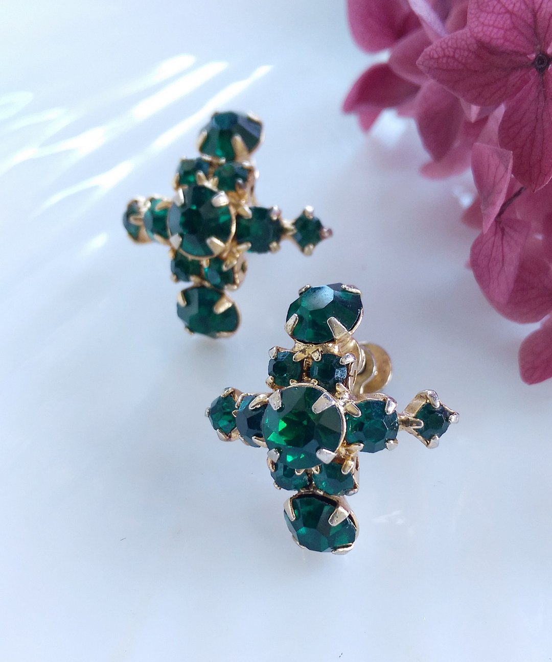 Vintage Jewelry 西洋古董饰品 十字绿莱茵 复古 栓式耳环 - 耳环/耳夹 - 其他材质 金色