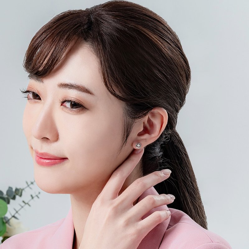 京华钻石 跳舞钻石日光 18K 共0.22克拉 钻石耳环 - 耳环/耳夹 - 钻石 