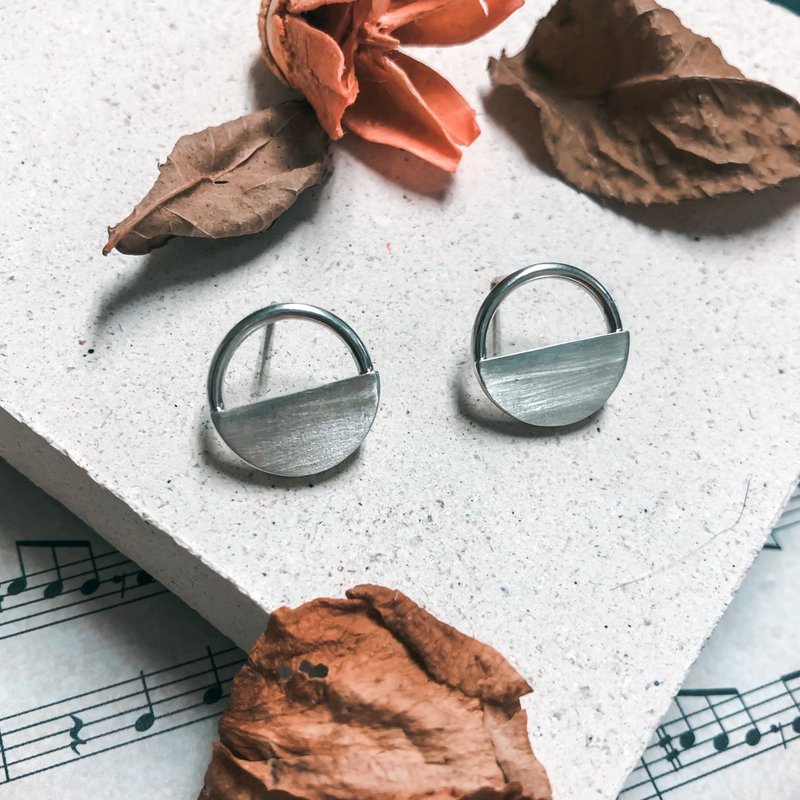 999纯银 深夜之景 简约质感耳饰(可改夹) - 耳环/耳夹 - 纯银 银色