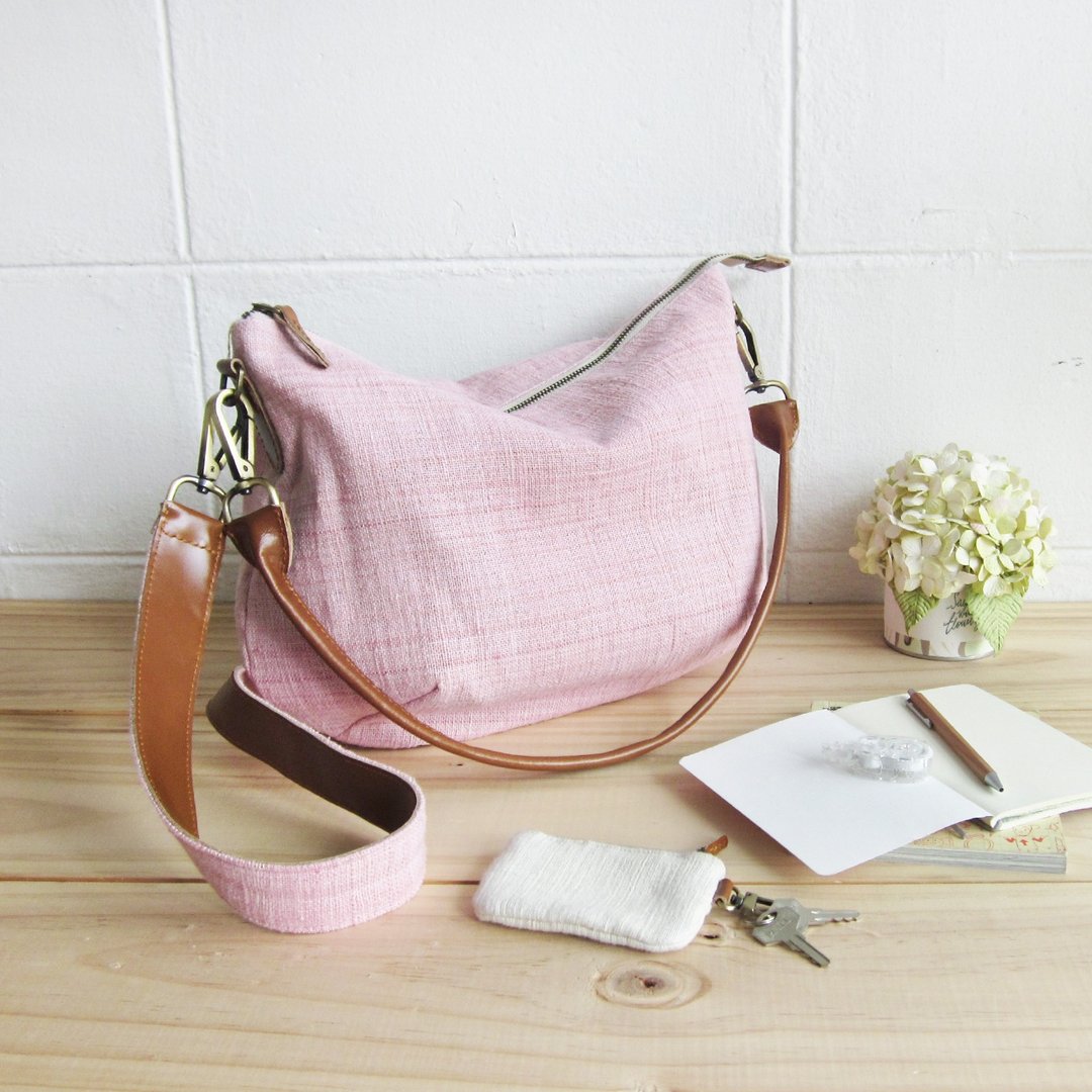 Cross-body Sweet Journey Bags M size Hand Woven and Botanical Dyed Cotton - 侧背包/斜挎包 - 棉 