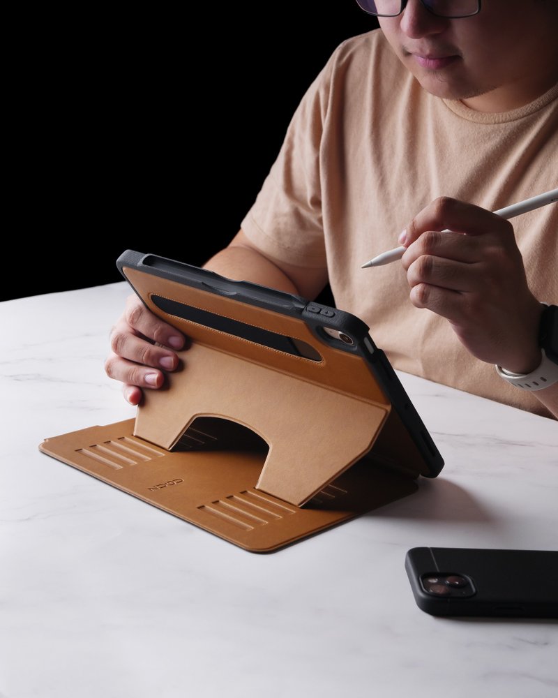 ZUGU iPad case 超薄防震保护壳 - 11寸质感棕 - 平板/电脑保护壳 - 人造皮革 咖啡色