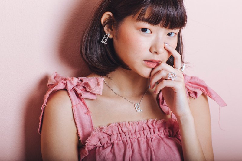 Necklace with Crystal Moomin pendant - 项链 - 其他金属 银色