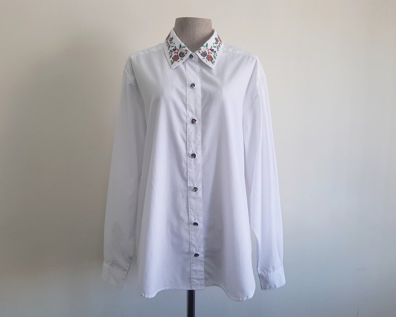 KAREN SCOTT 复古白色刺绣衬衫 女款长袖领衬衫 XXL - 女装上衣 - 其他材质 白色