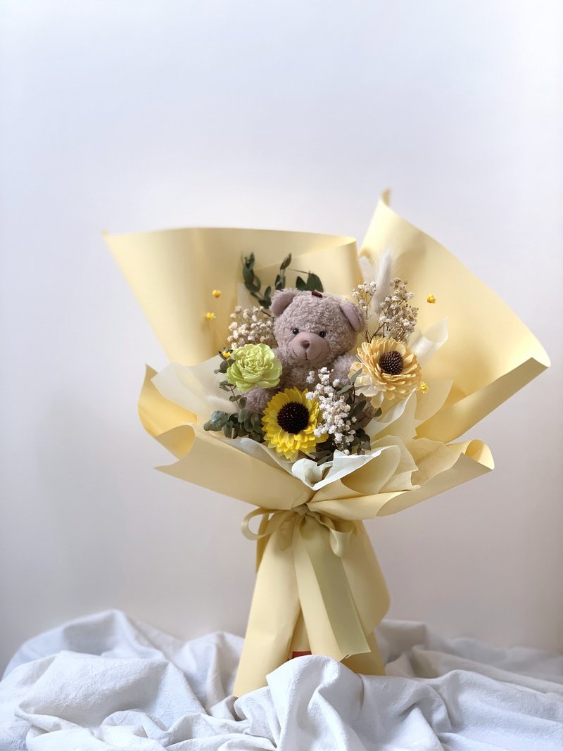 熊熊玩偶花束 干燥花永生花束 毕业熊花束 毕业花束 生日礼物 - 干燥花/捧花 - 植物．花 多色