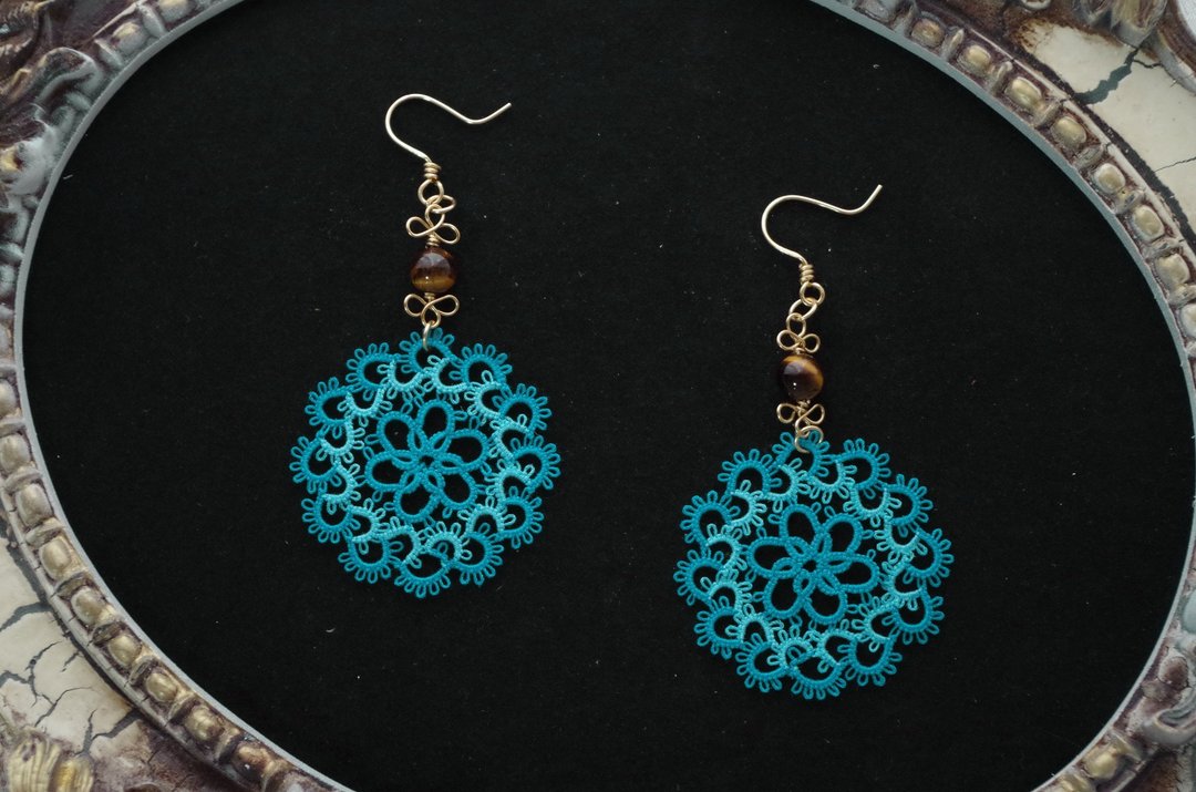 Tatting lace and tiger eye earrings / ocean - 耳环/耳夹 - 棉 蓝色