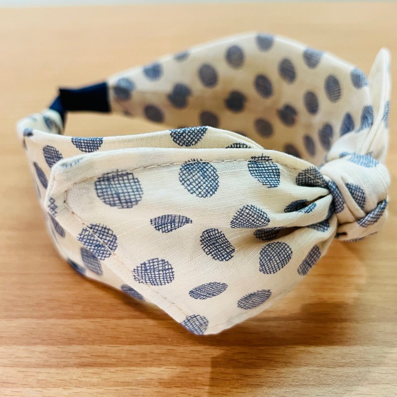 MOYA 宽版手工发箍 水蓝点点 - 发饰 - 棉．麻 蓝色