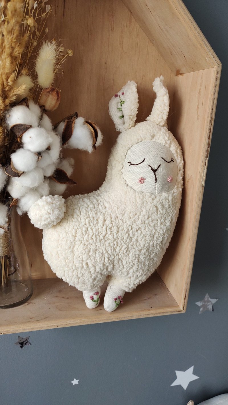 llama, alpaca handmade toy. Height 28 cm. Made of linen fabr - 玩具/玩偶 - 其他材质 