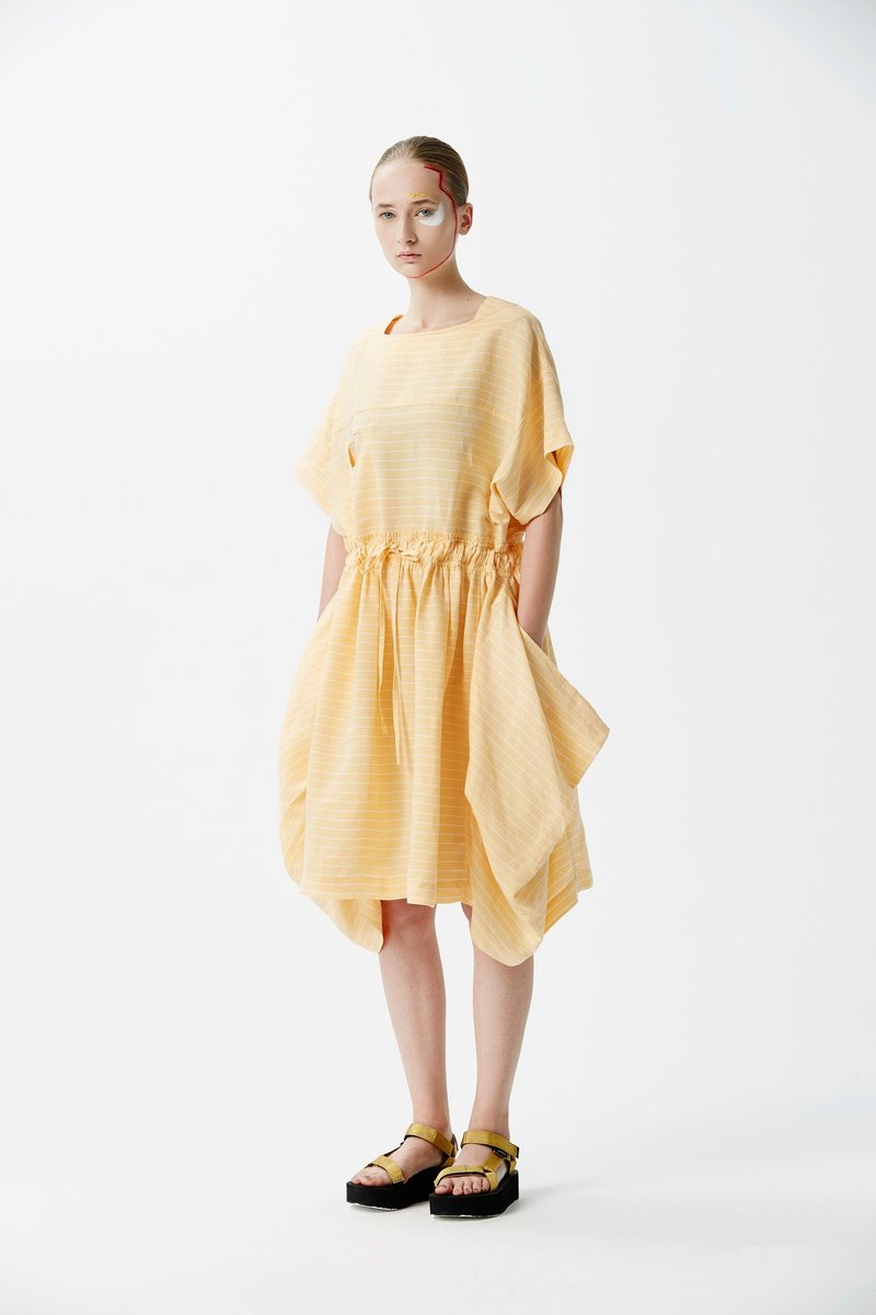 ZUO - 落肩大袖拢休闲洋装 - 洋装/连衣裙 - 棉．麻 橘色