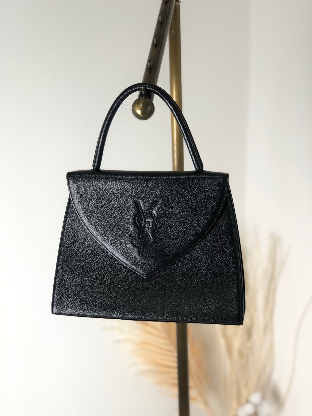 【日本直送，名牌二手包装】Yves Saint Laurent Yves Saint Laurent 手袋黑YSL Stitch Leather n3id3v - 手提包/手提袋 - 真皮 黑色