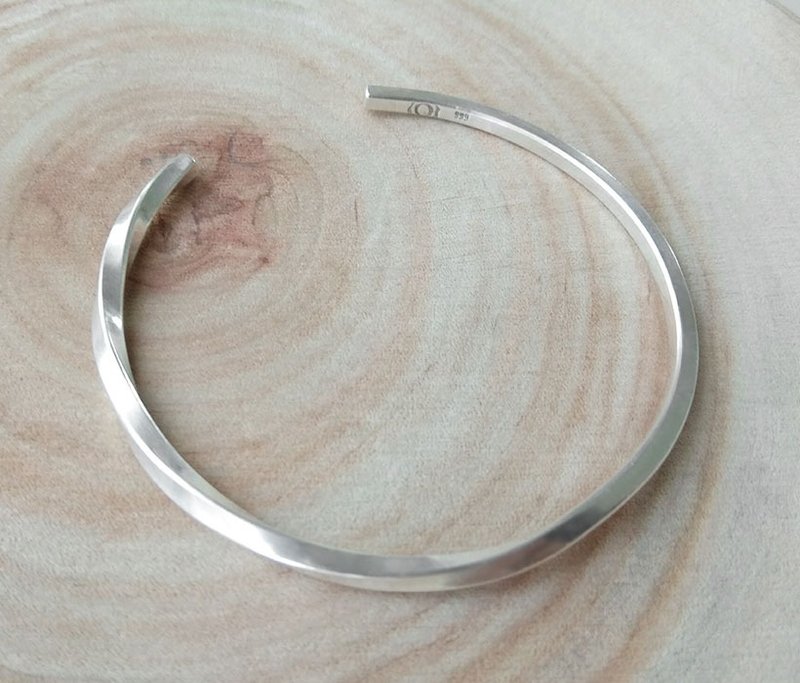 翻转, 999纯银 圆C形手镯, 实心方形线(2.6mm) - 手链/手环 - 其他金属 银色