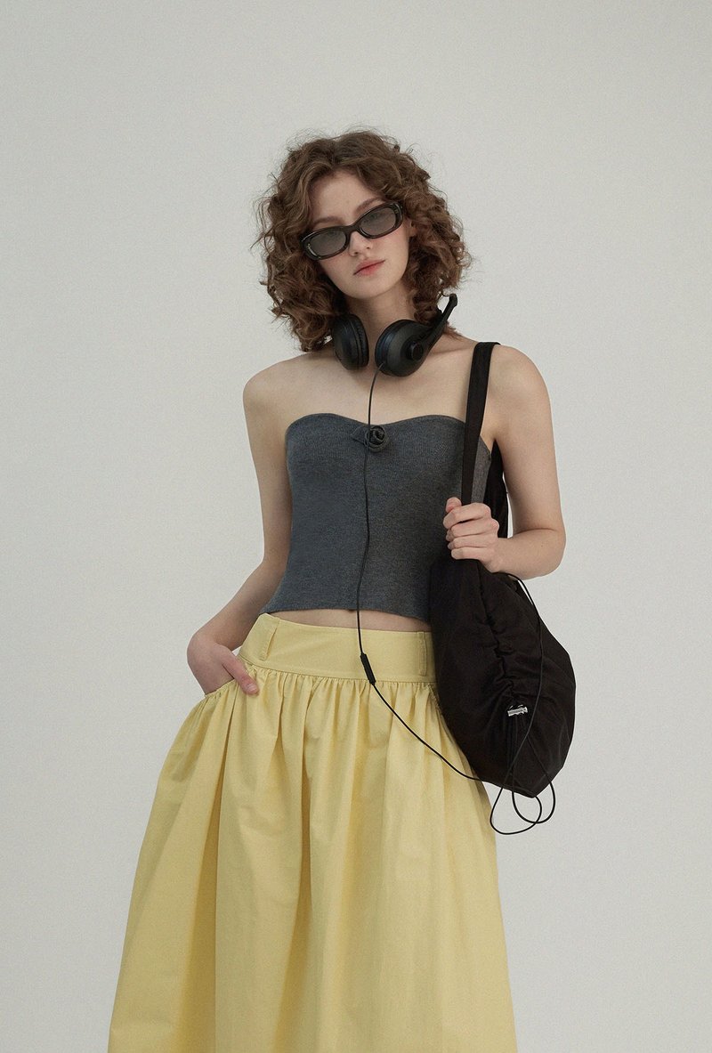 夏日flower 弹力针织背心 U型领短袖T恤 - 女装背心 - 其他材质 灰色