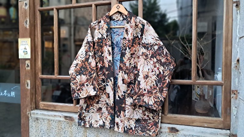 AMIN'S SHINY WORLD 莫内的秘密花园 秋 KIMONO - 男装外套 - 棉．麻 咖啡色