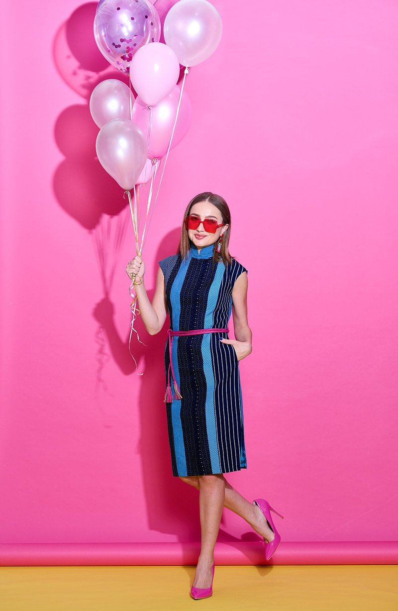 【富贵铜钱】经典红白蓝天丝环保牛仔拼布长衫 | 国潮港风新中式 - 旗袍 - 环保材料 蓝色