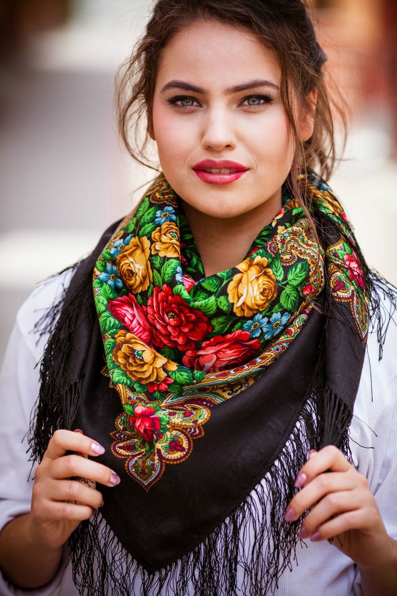 正宗 Pavlovo Posad 俄罗斯披肩 围巾 柔软 100% 羊毛 89x89 厘米 779-18 - 丝巾 - 羊毛 黑色