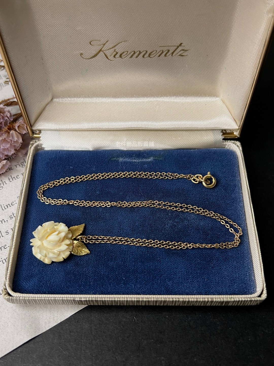 Krementz 14K包金手雕白玫瑰项链-海报款 - 项链 - 贵金属 白色