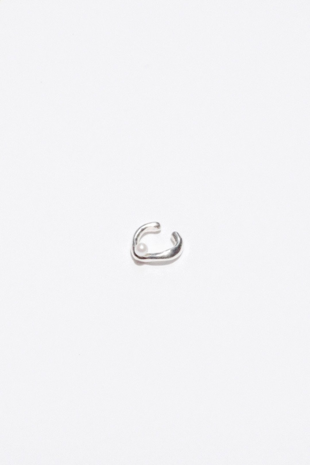 Ebb and Flow Earcuff 潮水耳扣 - 耳环/耳夹 - 纯银 银色