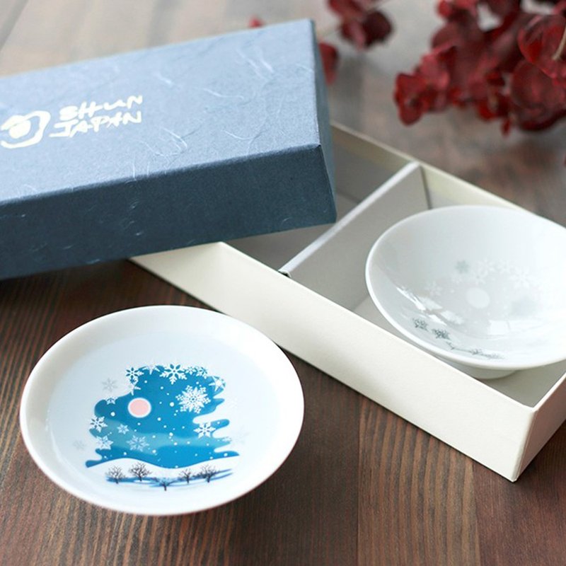 Cold feeling snowflake flat cup pair set A vessel to enjoy the season when the color changes depending on the temperature - 酒杯/酒器 - 瓷 蓝色