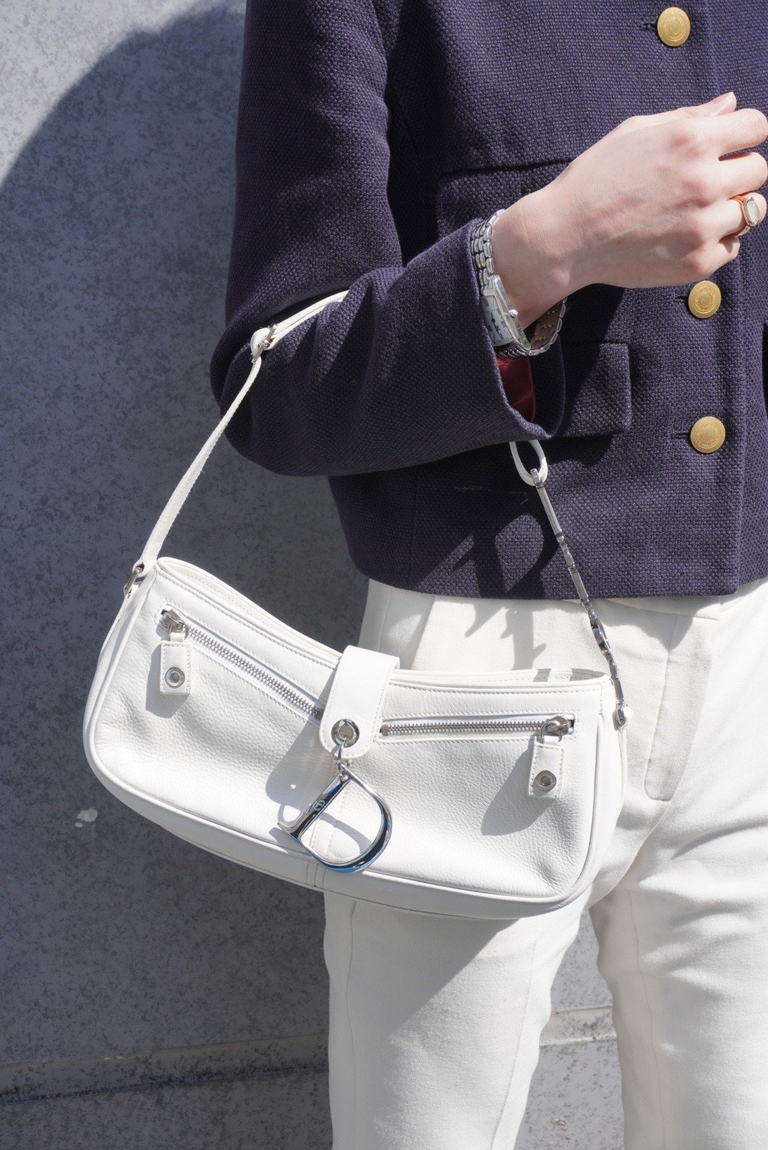 【日本直送 名牌中古包】Christian Dior クリスチャン ディオール 状况良好 皮革 白色 D logo 单肩包 8te7iw - 侧背包/斜挎包 - 真皮 白色
