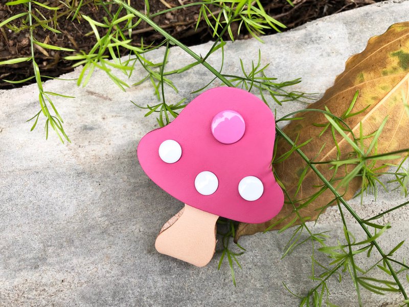 #成品制造 绕线器 蘑菇 香港制造 卷线器 港产皮革 手工 线材收纳 - 其他 - 真皮 粉红色