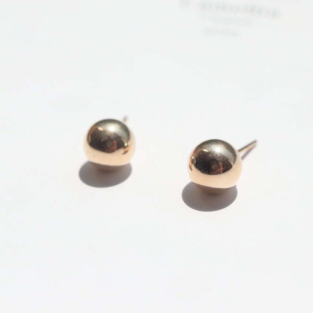 14K Large Gold Ball Earring 金球耳针耳环 (一对) (7mm) - 耳环/耳夹 - 贵金属 金色