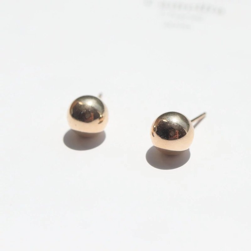 14K Large Gold Ball Earring 金球耳针耳环 (一对) (7mm) - 耳环/耳夹 - 贵金属 金色