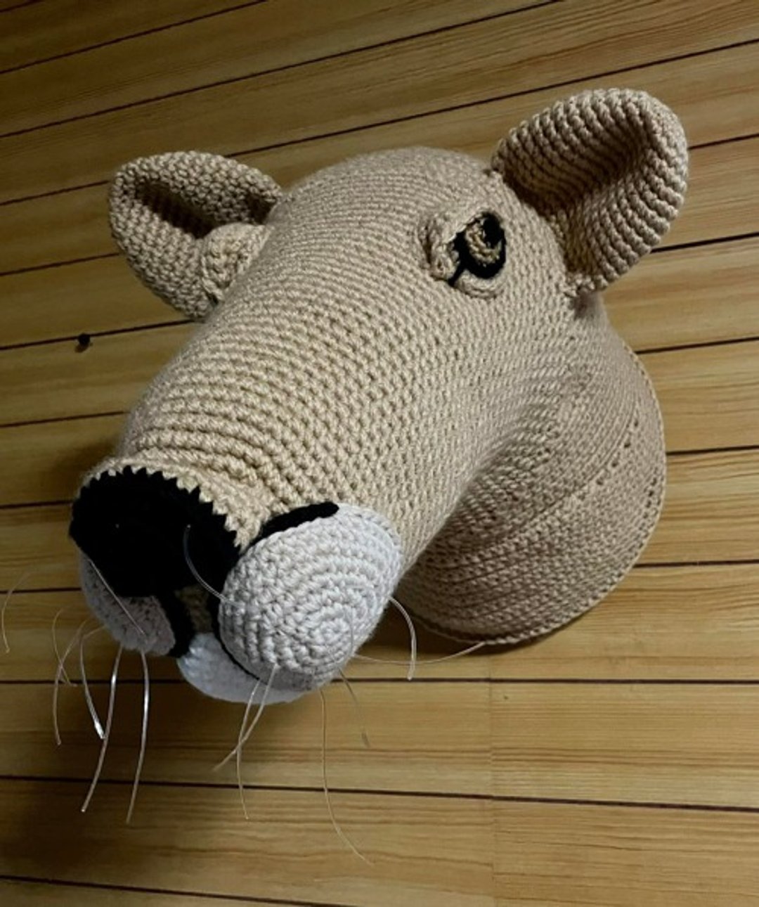 Crochet Animal Lion Trophy head interior decoration - 墙贴/壁贴 - 棉 卡其色