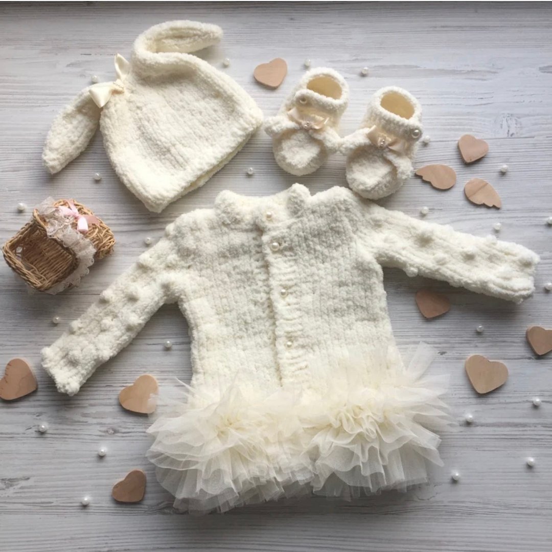 Knit ivory outfit for baby girl. Dress, bunny hat and bunny booties. - 包屁衣/连体衣 - 其他材质 